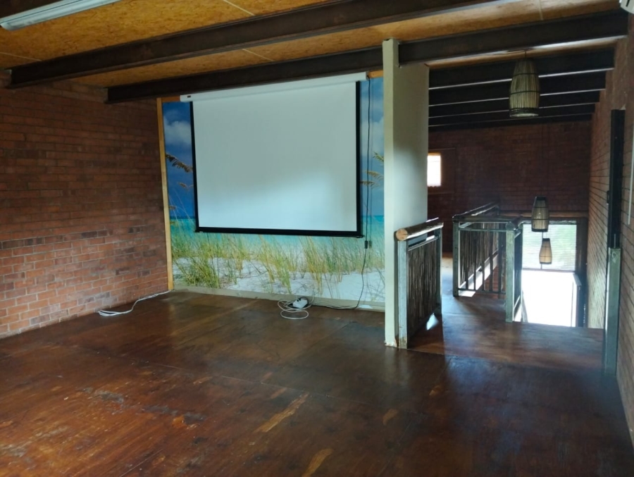 4 Bedroom Property for Sale in Pellissier Free State